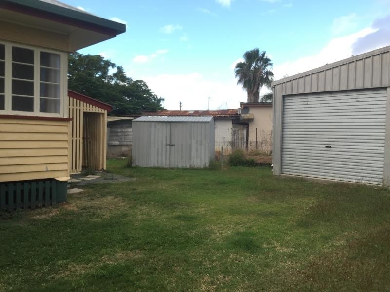 8 Hollingsworth Street, Kawana QLD 4701